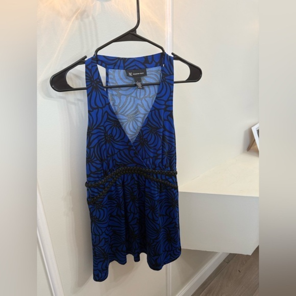INC floral detail top